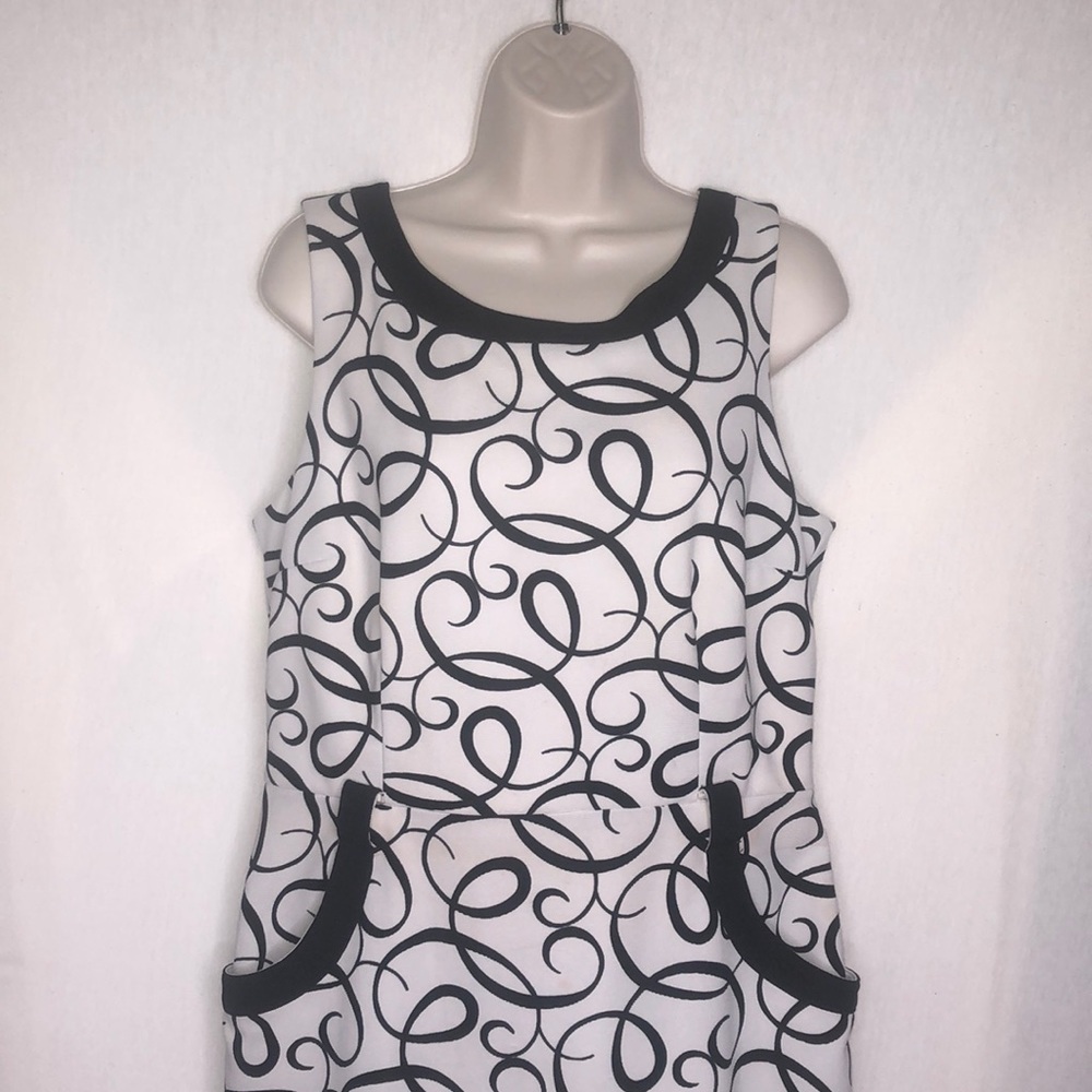Dress - Black and white print